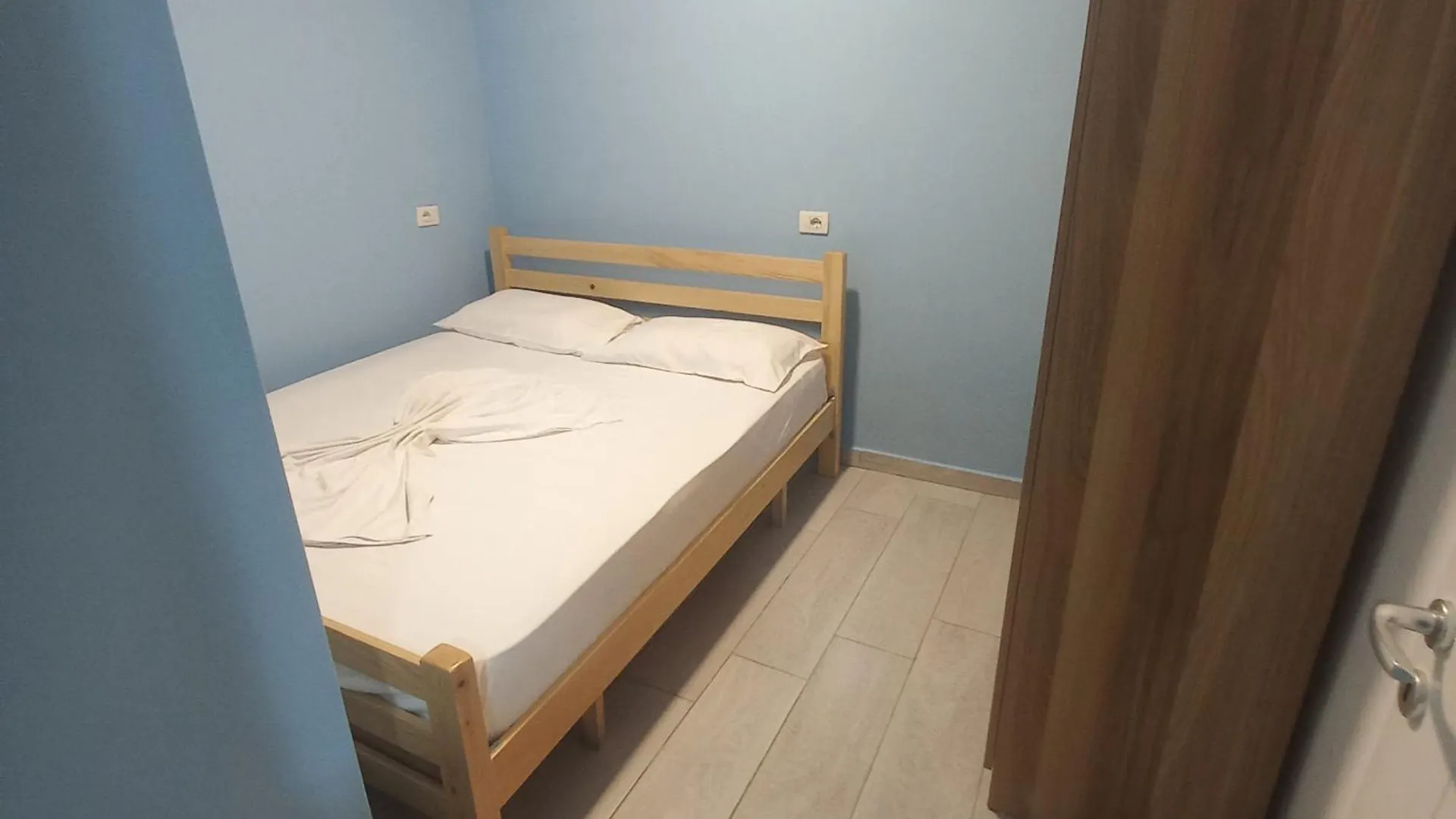 Apartament Shengjin Lisuss Apartments 0*,  ألبانيا